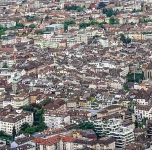 Bilutleie & leiebil Bolzano Dolomiti lufthavn